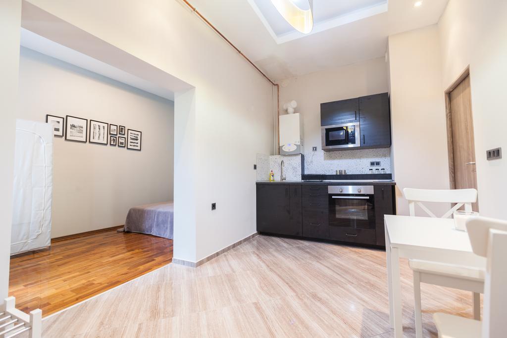 Fancy Ernesto Apartment Budapest Exterior photo
